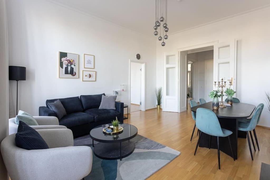 Franz 24 - Typical Viennese Apartment In The Heart Of Βιέννη Εξωτερικό φωτογραφία