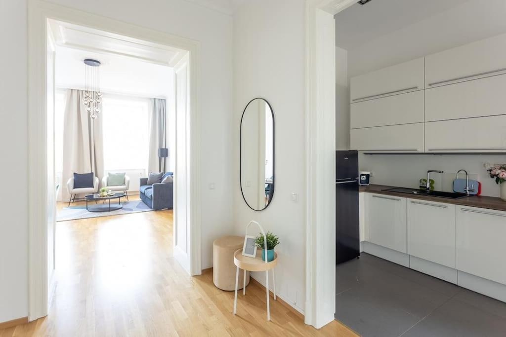 Franz 24 - Typical Viennese Apartment In The Heart Of Βιέννη Εξωτερικό φωτογραφία